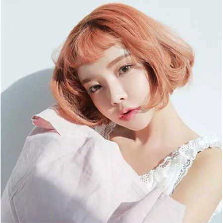 女生二次元刘海短发 时髦又萌呆可爱