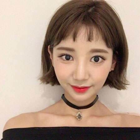 女生二次元刘海短发 时髦又萌呆可爱