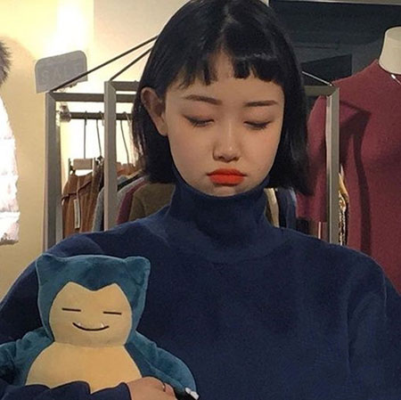 女生二次元刘海短发 时髦又萌呆可爱