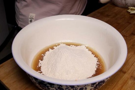 月饼的做法，家庭版五仁月饼的简单做法