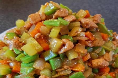 佛手瓜的做法，鸡胸肉炒佛手瓜的做法,低脂素菜