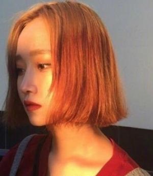 女生齐脸短发发型  时尚减龄更可爱