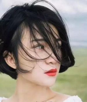 女生齐脸短发发型  时尚减龄更可爱