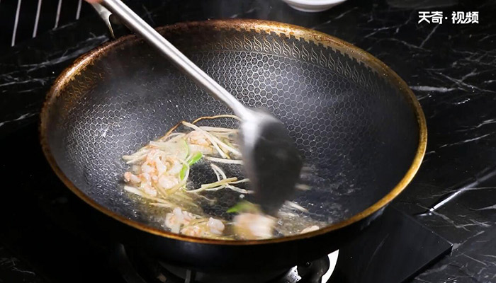 木耳韭黄炒虾丝的做法 怎么做木耳韭黄炒虾丝 
