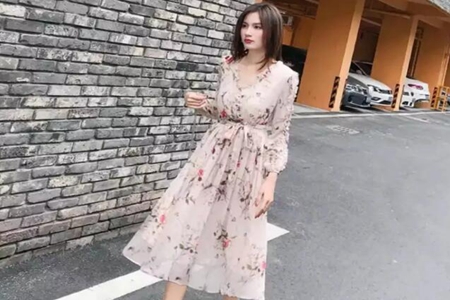 女生夏末初秋约会穿衣搭配，这几款百搭单品告别穿衣烦恼