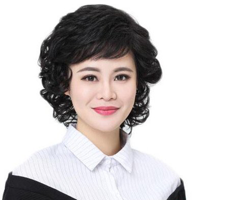 2023中年女人短发最新发型流行趋势，优雅端庄气质减龄！