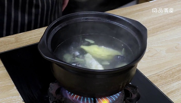 榴莲炖乌鸡 榴莲炖乌鸡怎么做好吃 