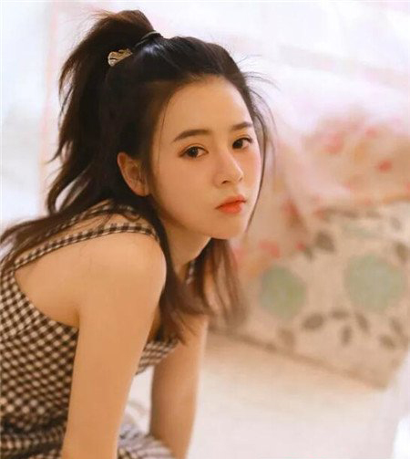 今年发型流行趋势，长发怎么扎好看又简单！
