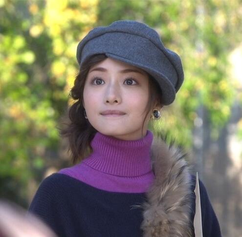 显脸小又时髦跟着女神这样戴帽子最美