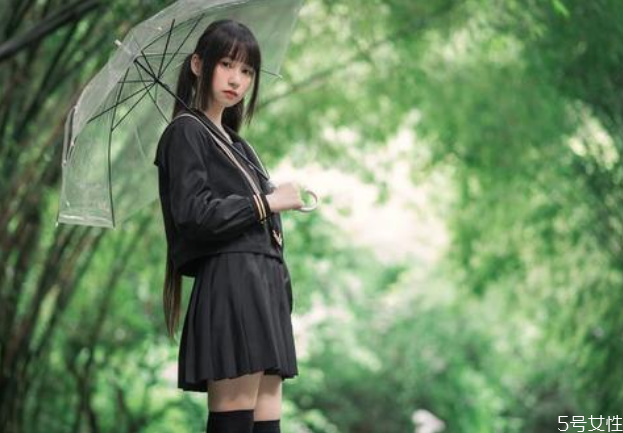 jk调节扣应该在左边还是右边 jk的调节扣怎么用