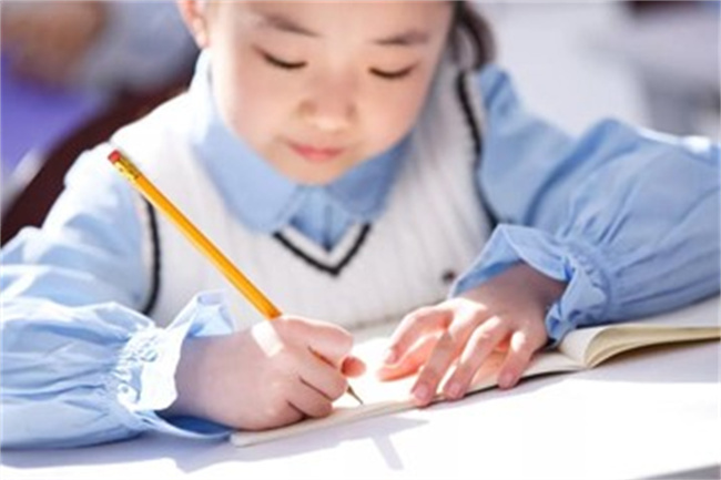 ​孩子几岁开始练字比较好 几年级开始练字最好 