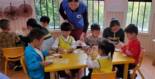 几岁开始启蒙教育 幼儿园启蒙教育有哪些 