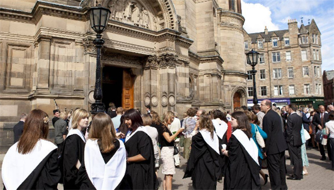  怎样申请英国留学 如何申请英国留学生签证 