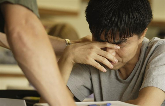 孩子高考落榜堕落怎么办 孩子高考成绩不好有什么出路 