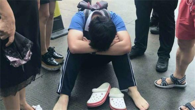 孩子高考落榜堕落怎么办 孩子高考成绩不好有什么出路 