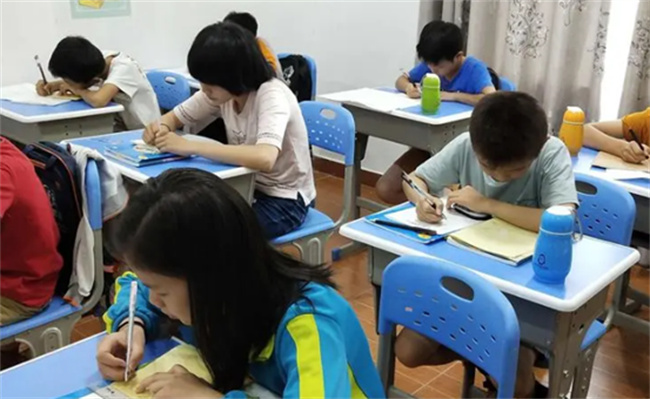 群众反映学托泛滥 教育局要求撤下有用吗 