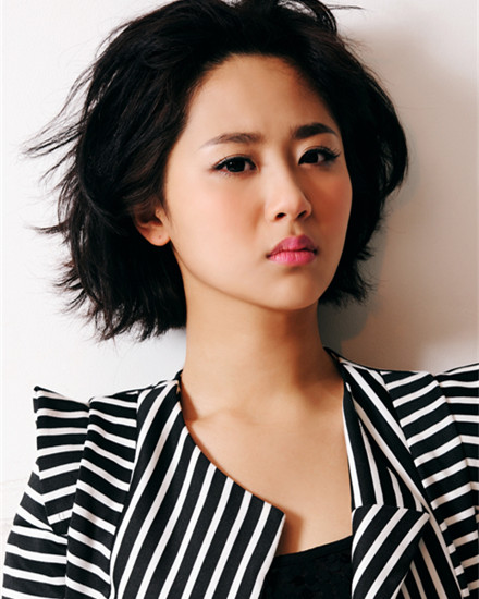 活泼可爱杨紫的蜕变发型 邻家女孩的柔美气质