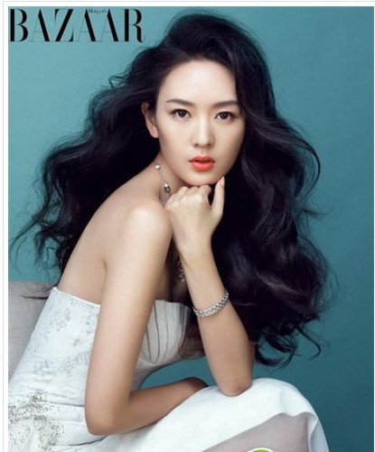 高贵迷人的长发女士流行卷发发型 尽显女性的妩媚风情