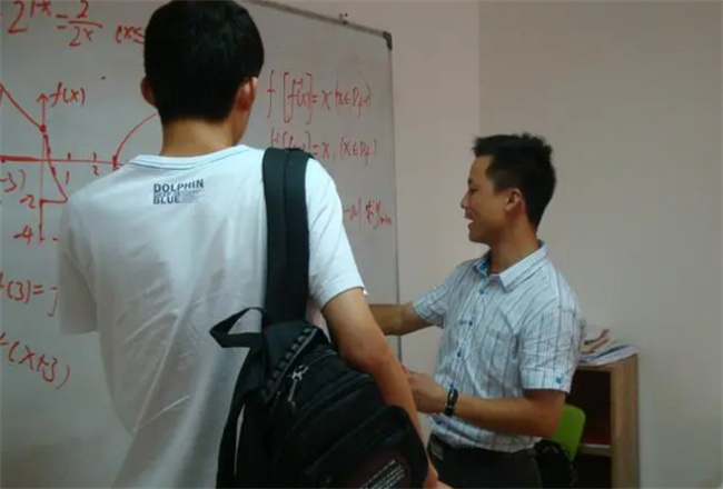 ​高中暑假补课有用吗 高中补课国家不管吗 