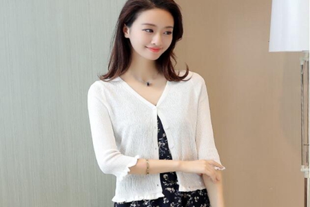夏季女性清凉穿搭法？打造清凉有魅力的形象