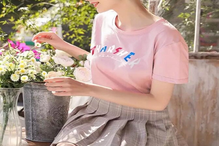 女生夏季出行时尚穿搭，上镜又显青春少女