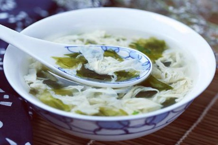紫菜蛋花汤怎么做，紫菜蛋花汤家常做法原汁原味