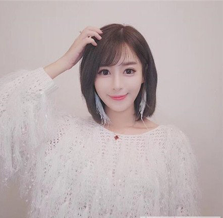 女生短发剪到什么位置好看？首推耳朵以下肩膀之上