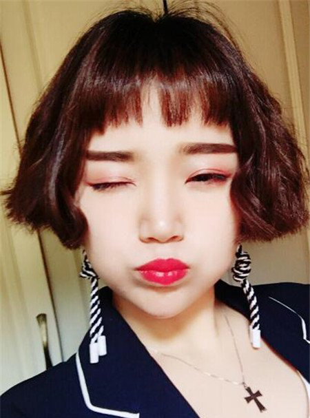 萝莉感十足的眉上刘海适合什么脸型？