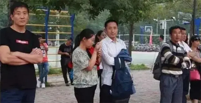 为何父母都不愿意孩子去远地方上大学 爱之深的同时 也要计之远 