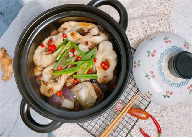 鲈鱼还在蒸着吃吗 教你几种做法 好吃到停不下来 