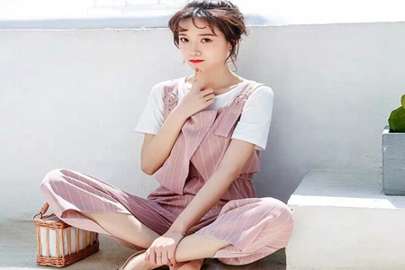 女性春天约会套装，这4款比较有减龄美美哒