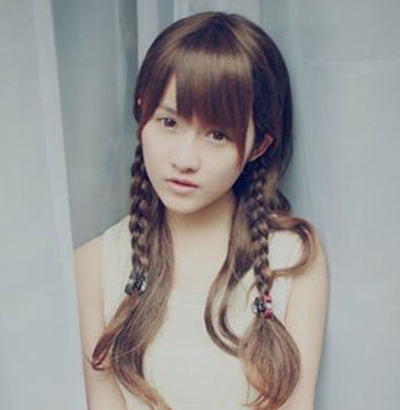 90后女生扎发发型 尽显青春活力