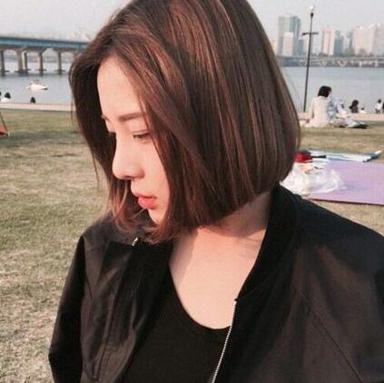 2023夏天女生最爱的短发流行发色大全