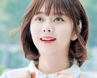 女生短卷发发型  修脸减龄两不误