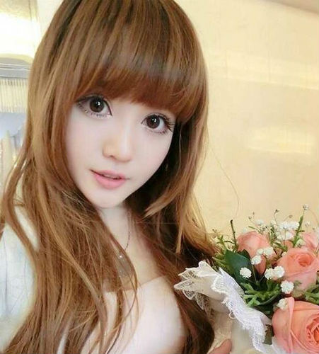 倒三角形脸女生适合的长发发型