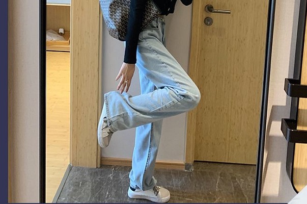灰色卫衣配什么裤子 女士灰色卫衣搭配 搜狗 