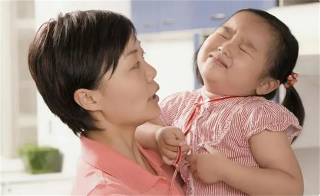 “妈”和“妈妈” 一字之差区别却很大 孩子是怎么叫的 