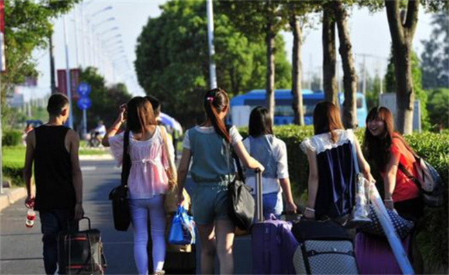 读大学的性价比越来越低了吗 