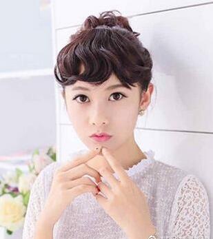 天生自然卷微胖女生适合的修颜发型