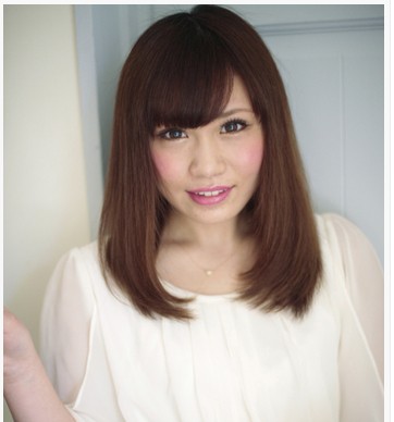 夏日甜美的女生中发发型推荐 轻松打造出甜美的邻家女孩气质