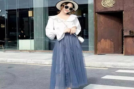 女性初春出行穿衣搭配，那针织衫就能解决