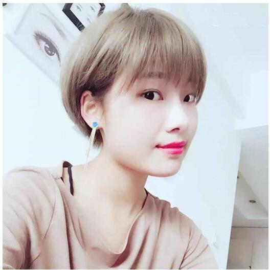 短发剪到什么位置好看 今年非常流行的短发发型