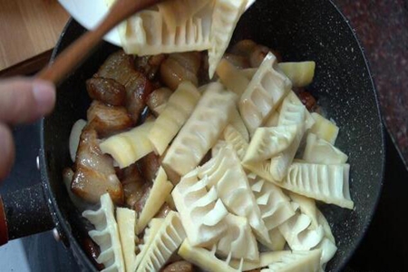 竹笋怎么做好吃，这道竹笋炒肉的做法鲜香美味