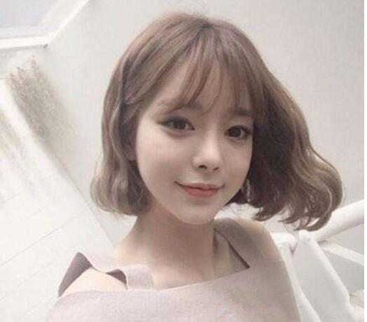 今年最流行的短发发型怎么弄才好看