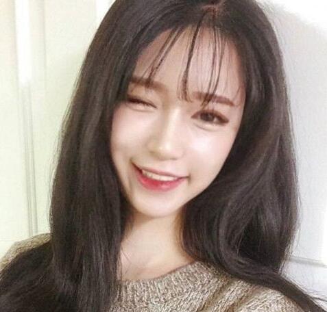 超显女神气质的中长发发型 无论谁都适合