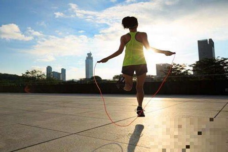 小腿太粗怎么细下来最快？这五个小腿太粗运动减肥方法