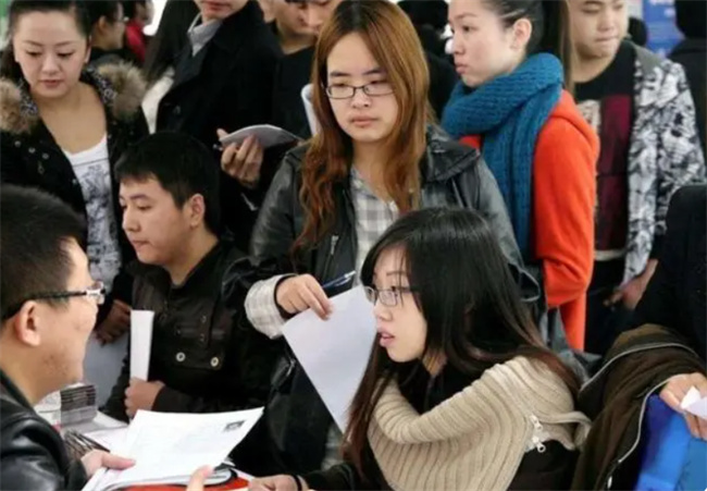 能力和学历哪个重要  学历的四点重要性  家长们提前知悉 