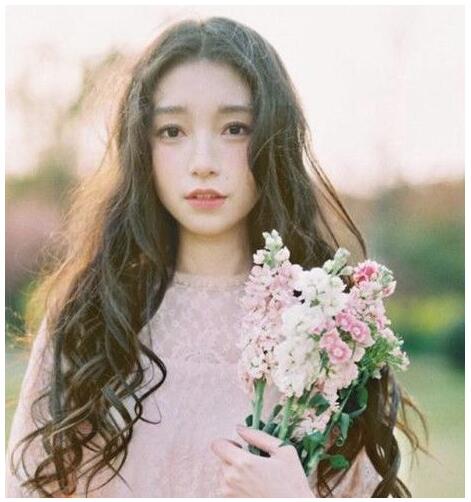 乖乖女长发发型 助你秒变氧气美女