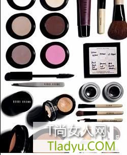 普通眼影色彩打造不同妆容感觉