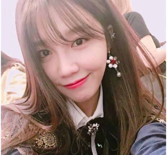甜美显气质的女学生发型设计与脸型搭配大全